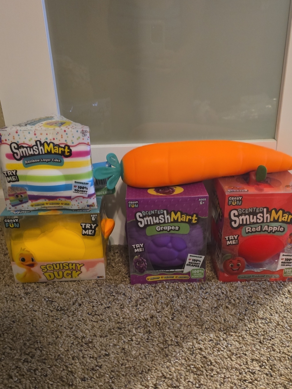 Hard To Find  Squishy Lot! Smushmart Cake,grapes,apple. Duck And Squeeezy Carrot